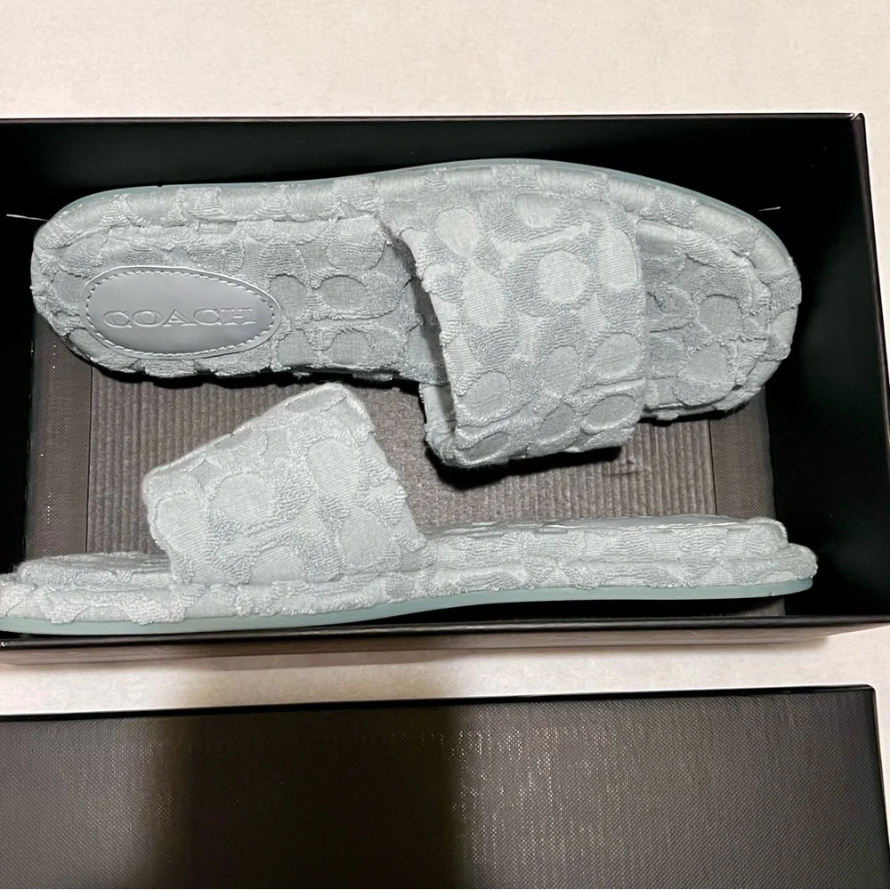 Coach Bridgett Sandal In Signature Terry Cloth Size 9.5 Aqua (Light Blue) - Picture 12 of 14